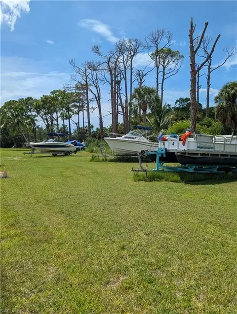 777 Walkerbilt Rd, Naples, FL 34110 photo 3