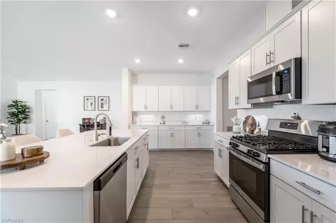 Kitchen - 20260 Millrun Dr, Estero, FL 33928 photo 3 of 4