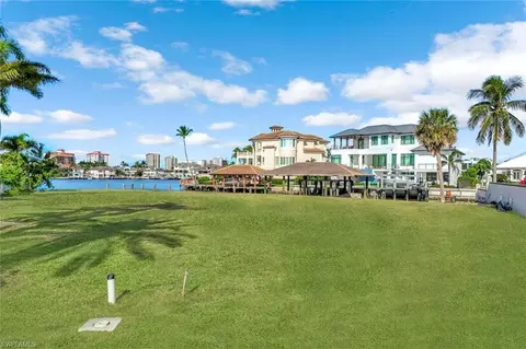 357 Germain Ave, Naples, FL 34108 photo 3