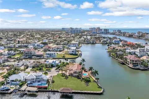 357 Germain Ave, Naples, FL 34108 photo 10