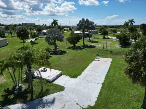 13681 Ovenbird Dr, Fort Myers, FL 33908