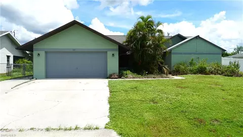 127 SE 12th Pl, Cape Coral, FL 33990