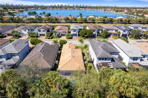 View/Area - 7202 Wilton Dr, Naples, FL 34109 photo 1 of 3