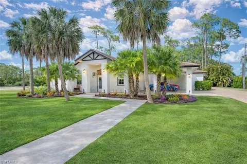 Exterior - 2401 Coach House Ln, Naples, FL 34105 photo 4 of 7