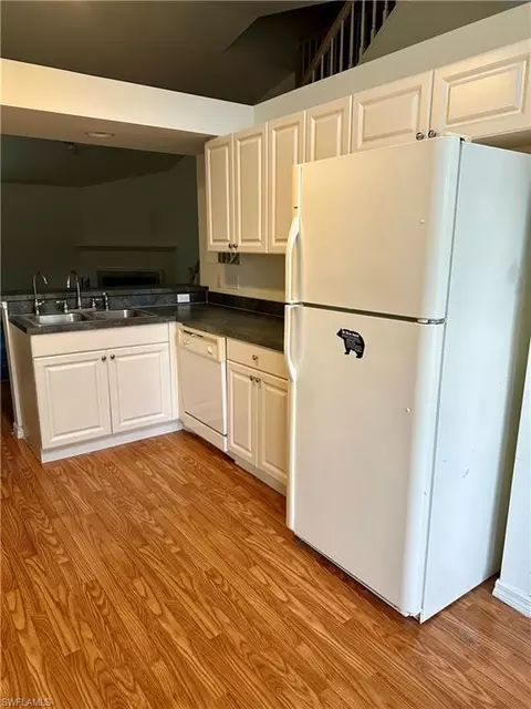 Kitchen - 3740 45th Ave NE, Naples, FL 34120 photo 3 of 4