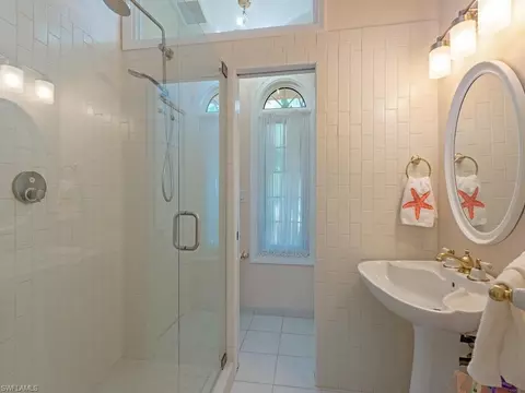 Bath - 1620 3rd St S, Naples, FL 34102 photo 3 of 3