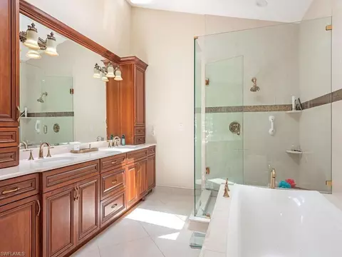 Bath - 1620 3rd St S, Naples, FL 34102 photo 1 of 3