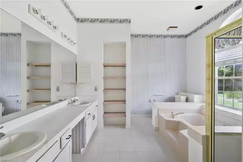 Bath - 6522 Ilex Cir, Naples, FL 34109 photo 1 of 3
