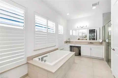 Bath - 12255 Bonnet Dr, Naples, FL 34120 photo 2 of 4