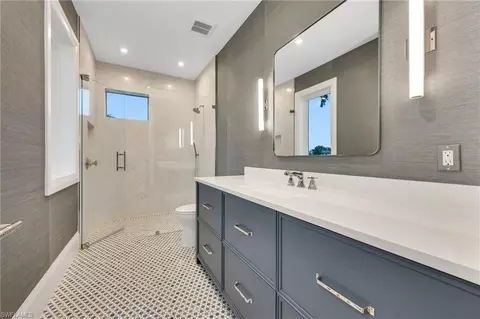 Bath - 1935 5th St S, Naples, FL 34102 photo 5 of 7