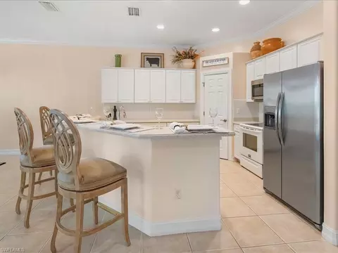 Kitchen - 6901 Bent Grass Dr, Naples, FL 34113 photo 2 of 4