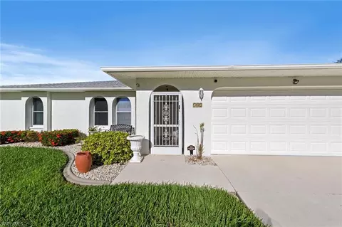 702 SE 10th Ave, Cape Coral, FL 33990