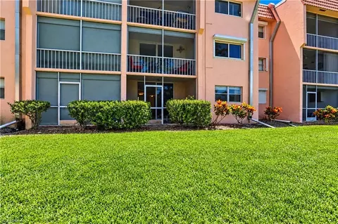 Exterior - 170 Turtle Lake Ct #109, Naples, FL 34105 photo 6 of 8