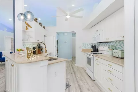 Kitchen - 1899 Piccadilly Circus, Naples, FL 34112 photo 2 of 4