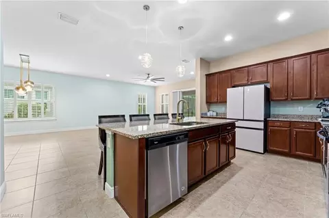 Kitchen - 3624 Pilot Cir, Naples, FL 34120 photo 6 of 6