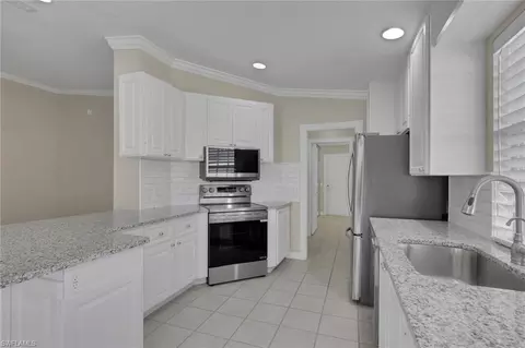 Kitchen - 4577 Pasadena Ct, Naples, FL 34109 photo 2 of 4