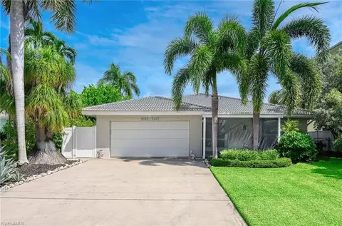 Exterior - 9 Pelican St E, Naples, FL 34113 photo 1 of 6