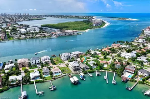 View/Area - 9 Pelican St E, Naples, FL 34113 photo 3 of 7