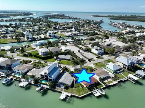 View/Area - 125 Pago Pago Dr E, Naples, FL 34113 photo 7 of 12