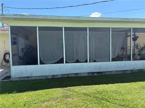 2157 Dominica Ave, Fort Myers, FL 33905