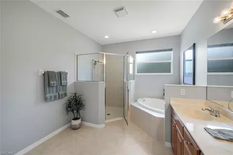 Bath - 20616 Larino Loop, Estero, FL 33928 photo 2 of 4