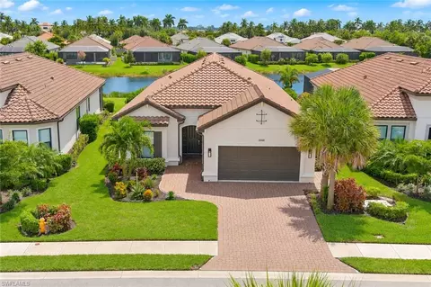 15140 Pescara St, Naples, FL 34114