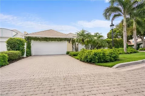 Exterior - 807 Rue Deville #2.11, Naples, FL 34108 photo 6 of 8
