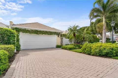 Exterior - 807 Rue Deville #2.11, Naples, FL 34108 photo 7 of 8