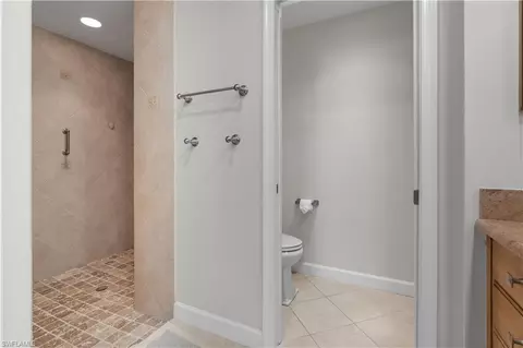 Bath - 807 Rue Deville #2.11, Naples, FL 34108 photo 3 of 4