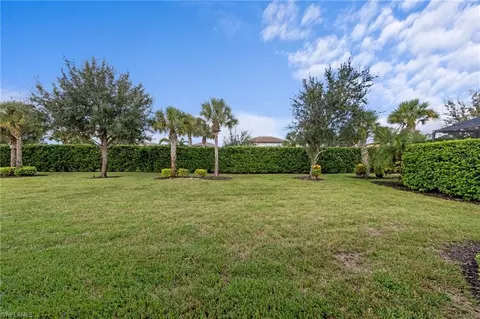 Exterior - 20372 Cypress Shadows Blvd, Estero, FL 33928 photo 5 of 9