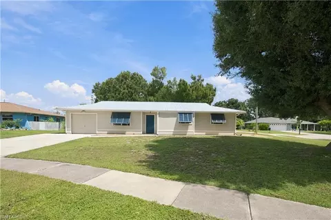 5990 Milne Cir, North Fort Myers, FL 33903