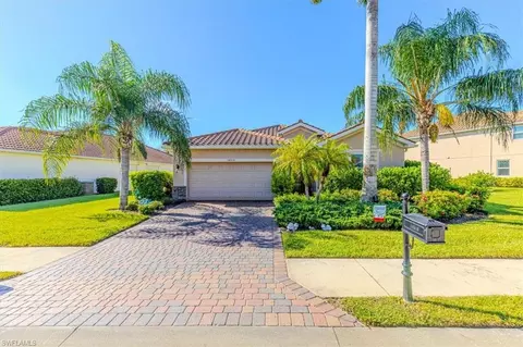 Exterior - 14510 Lanier Ct, Naples, FL 34114 photo 2 of 10
