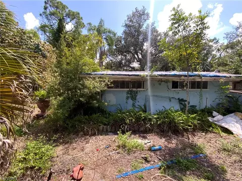 545 Evergreen Rd, North Fort Myers, FL 33903