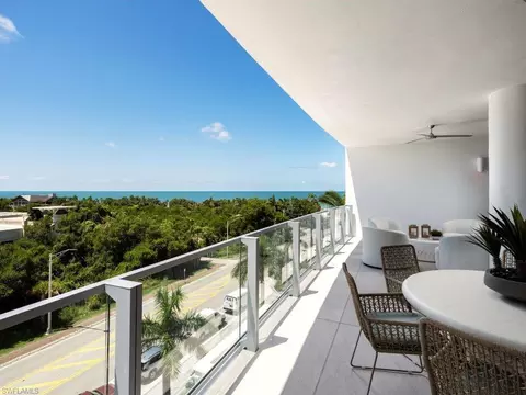 Exterior - 125 One Naples Way #402, Naples, FL 34108 photo 4 of 5