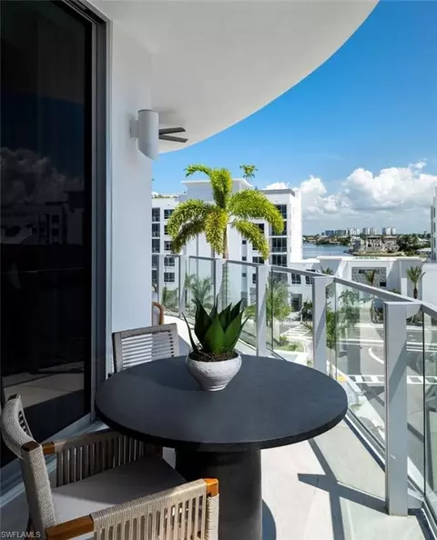 Exterior - 125 One Naples Way #401, Naples, FL 34108 photo 3 of 4