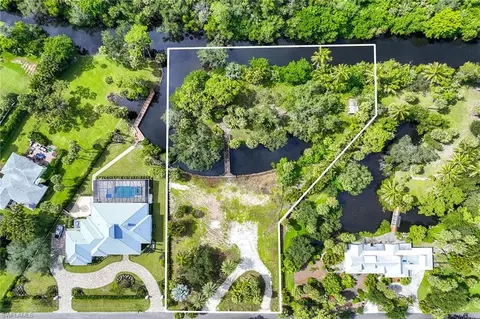 182 Cocohatchee Blvd, Naples, FL 34110 photo 3