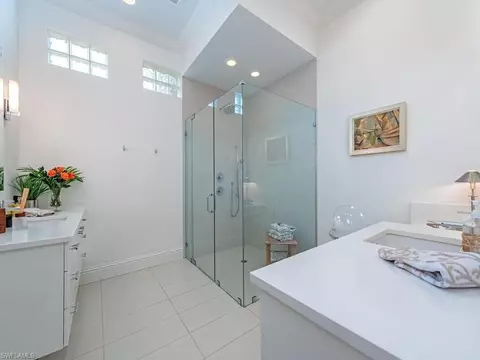 Bath - 131 3rd St N, Naples, FL 34102 photo 2 of 5
