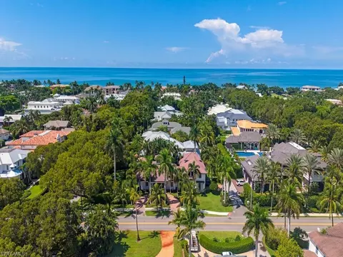 View/Area - 131 3rd St N, Naples, FL 34102 photo 3 of 5