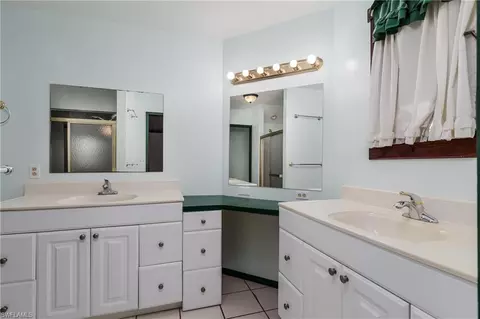Bath - 4045 Skyway Dr, Naples, FL 34112 photo 2 of 3