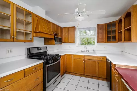 Kitchen - 4045 Skyway Dr, Naples, FL 34112 photo 1 of 2