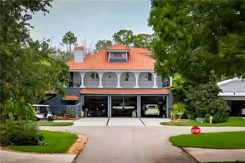 Exterior - 4045 Skyway Dr, Naples, FL 34112 photo 1 of 12