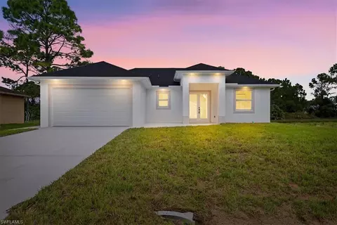 2910 16th St W, Lehigh Acres, FL 33971