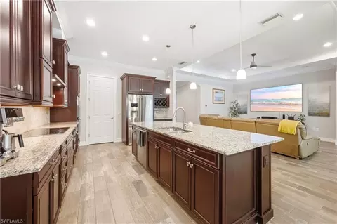 Kitchen - 1435 Mockingbird Dr, Naples, FL 34120 photo 3 of 3