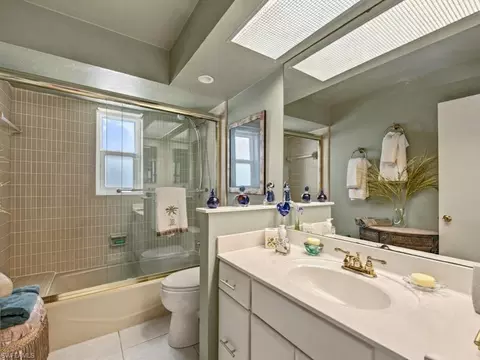 Bath - 394 Bay Meadows Dr, Naples, FL 34113 photo 2 of 2