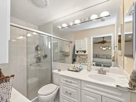 Bath - 394 Bay Meadows Dr, Naples, FL 34113 photo 1 of 2