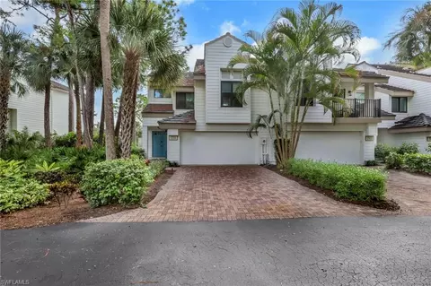 27131 Oakwood Lake Dr, Bonita Springs, FL 34134