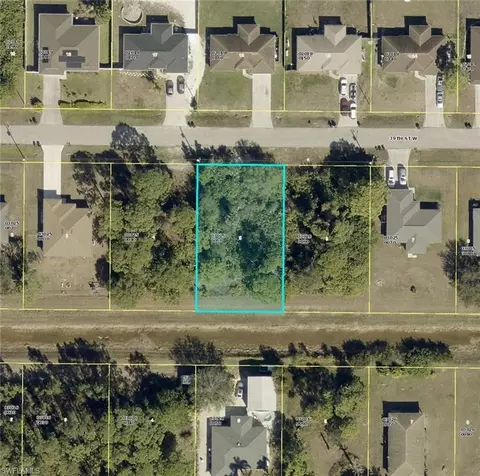 3211 39th St W, Lehigh Acres, FL 33971