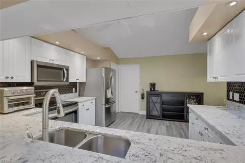 Kitchen - 848 Marblehead Dr, Naples, FL 34104 photo 3 of 3
