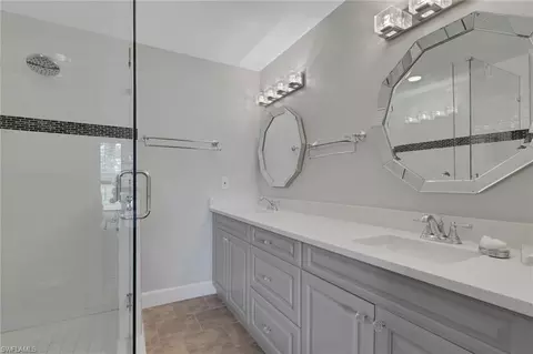 Bath - 848 Marblehead Dr, Naples, FL 34104 photo 1 of 3