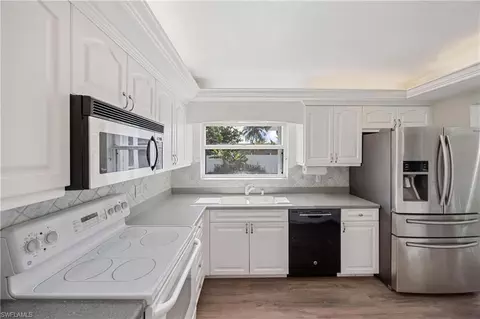 Kitchen - 4656 Capri Dr, Naples, FL 34103 photo 2 of 2